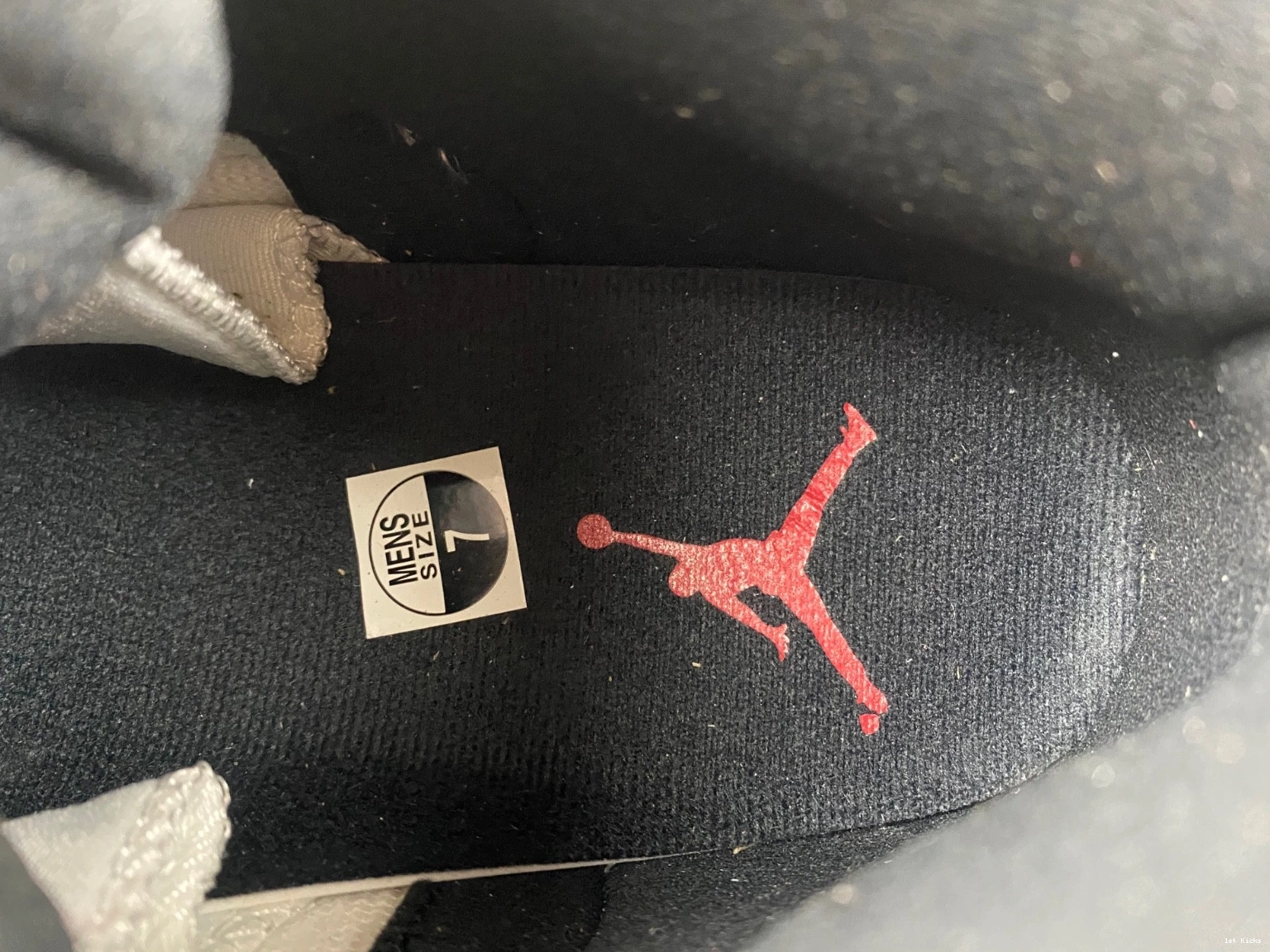 CT8013-116 Cherry Air 12 Jordan 0412